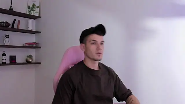 BooyHott  online show from 12-14-25, 06:57