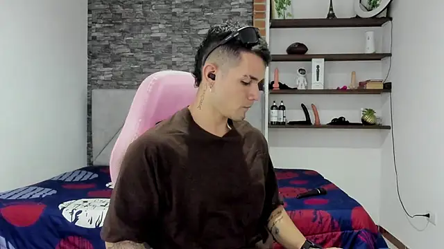 BooyHott  online show from 02-27-26, 07:14