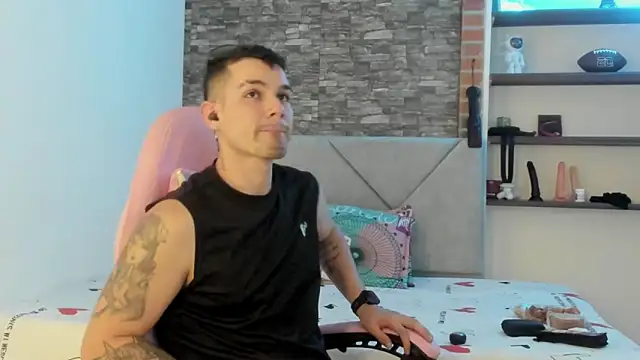 BooyHott  online show from 01-15-26, 07:17