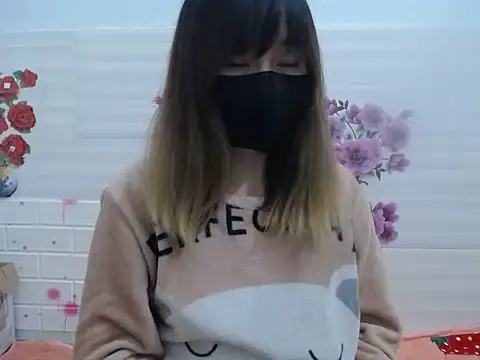 Hannie 26 online show from 11-26-25, 01:11