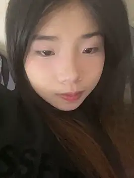 Snapshot of -Tania- chatting on 10-30-25, 10:35 -Tania- online show from 10-30-25, 10:35