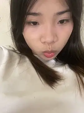 Snapshot of -Tania- chatting on 10-01-25, 07:46 -Tania- online show from 10-01-25, 07:46