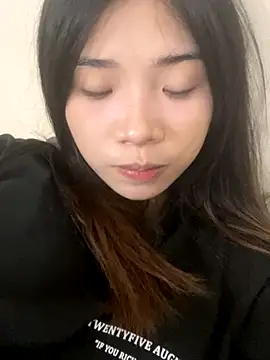 Snapshot of -Tania- chatting on 10-03-25, 09:33 -Tania- online show from 10-03-25, 09:33