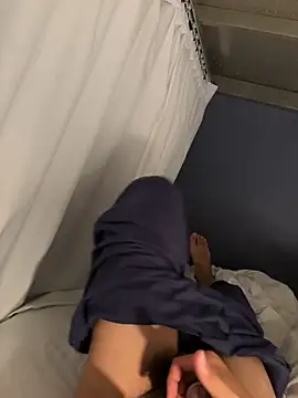 leeyoung  online show from 11-04-25, 05:17