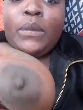 Snapshot of BendOveR0123 chatting on 10-05-25, 03:14 BendOveR0123 online show from 10-05-25, 03:14