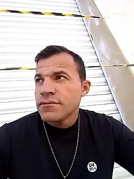 Snapshot of Claudiokkkkk chatting on 02-06-26, 10:00 Claudiokkkkk online show from 02-06-26, 10:00