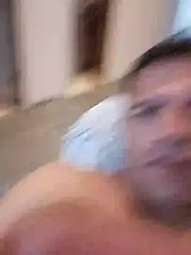 Snapshot of Claudiokkkkk chatting on 12-15-25, 11:42 Claudiokkkkk online show from 12-15-25, 11:42