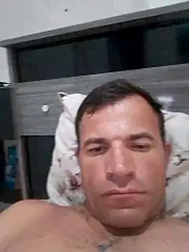 Snapshot of Claudiokkkkk chatting on 02-25-26, 09:47 Claudiokkkkk online show from 02-25-26, 09:47