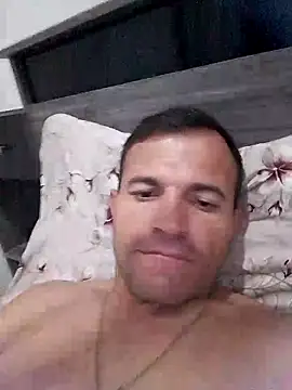 Snapshot of Claudiokkkkk chatting on 02-08-26, 02:26 Claudiokkkkk online show from 02-08-26, 02:26