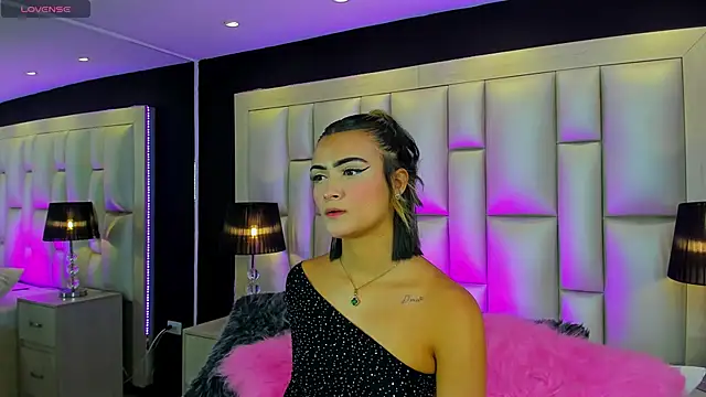 LuisaJonnes  online show from 11-02-25, 03:28