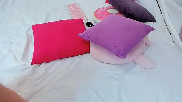 Snapshot of Leri_Dells chatting on 01-11-26, 03:02 Leri Dells online show from 01-11-26, 03:02