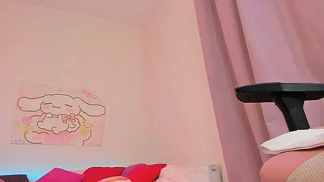 Snapshot of Leri_Dells chatting on 12-14-25, 03:02 Leri Dells online show from 12-14-25, 03:02