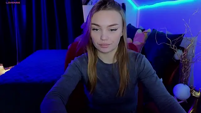 KitsyMoore online show from 11-22-25, 01:10