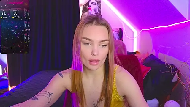 KitsyMoore online show from 09-27-25, 01:06