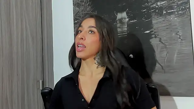 Snapshot of KAYLA_BATISTA_ chatting on 02-15-26, 11:47 KAYLA BATISTA online show from 02-15-26, 11:47