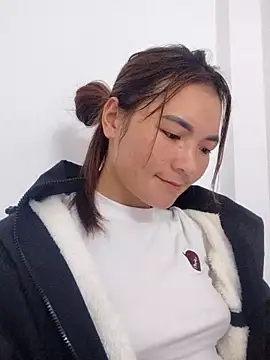 phuongxinhxan online show from 11-23-25, 01:15