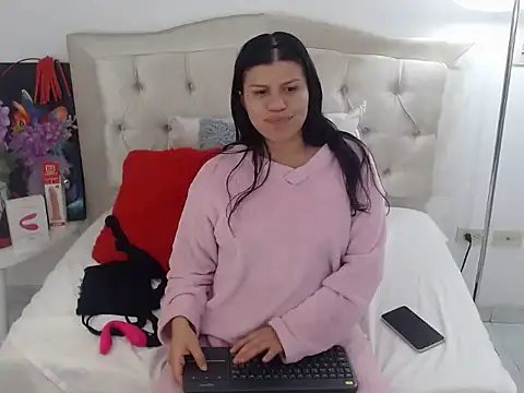 Snapshot of Arianaskyblue chatting on 10-12-25, 03:30 Arianaskyblue online show from 10-12-25, 03:30