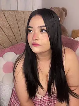 Mericute  online show from 10-19-25, 04:37