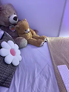 Mericute  online show from 04-26-26, 12:30