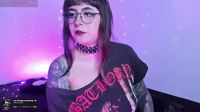 Hallucigenia  online show from 04-24-26, 01:40