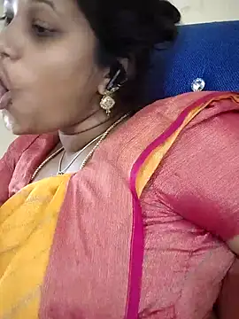 sweetqueen143 online show from 11-22-25, 04:55