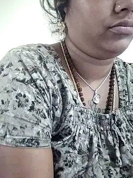 sweetqueen143 online show from 11-18-25, 03:54