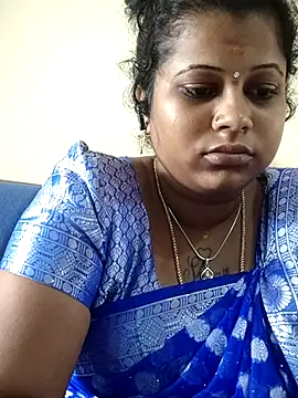 sweetqueen143 online show from 10-15-25, 05:06