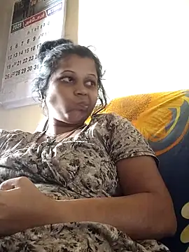 sweetqueen143 online show from 10-30-25, 04:33