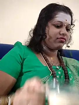 sweetqueen143 online show from 10-24-25, 04:44