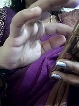 sweetqueen143 online show from 12-04-25, 03:11