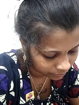 sweetqueen143 online show from 02-11-26, 06:35