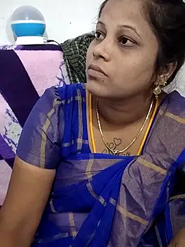 Snapshot of sweetqueen143 chatting on 05-27-26, 06:43 sweetqueen143 online show from 05-27-26, 06:43