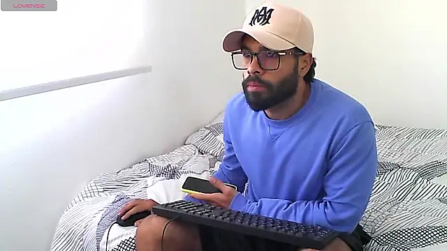 htrebor87 online show from 03-27-26, 07:04