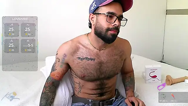 Snapshot of htrebor87 chatting on 02-05-26, 05:20 htrebor87 online show from 02-05-26, 05:20