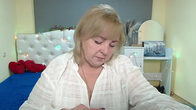 MilenaWedxy online show from 01-11-26, 06:09