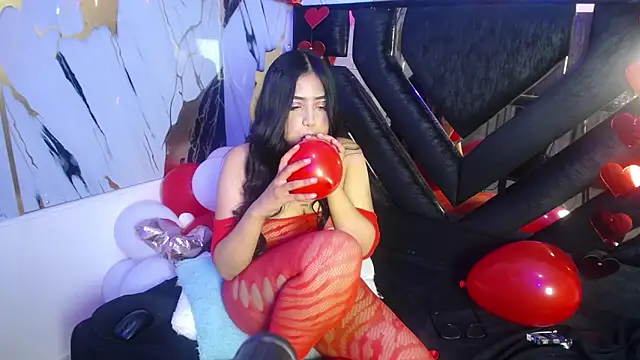 Snapshot of ladymooncs chatting on 02-14-26, 04:23 ladymooncs online show from 02-14-26, 04:23