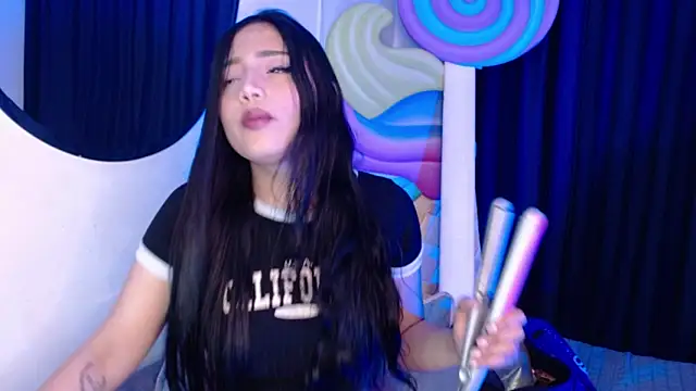 Snapshot of ladymooncs chatting on 02-04-26, 05:02 ladymooncs online show from 02-04-26, 05:02