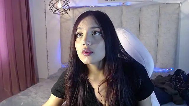 ladymooncs online show from 06-12-26, 05:32