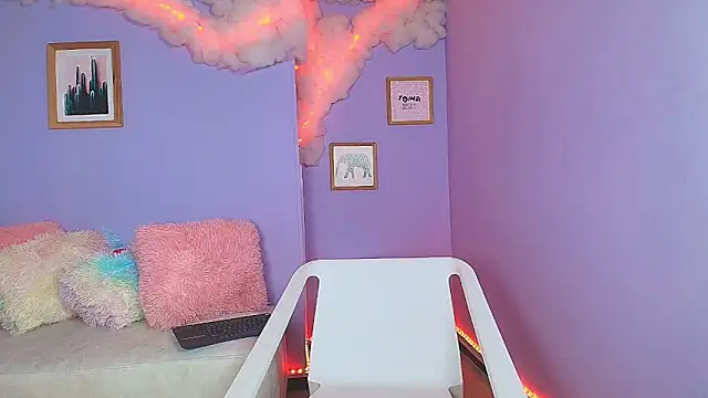 cat nasty online show from 10-10-25, 08:42