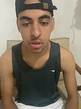 Snapshot of Eduardosexy00091 chatting on 10-24-25, 12:31 Eduardosexy00091 online show from 10-24-25, 12:31