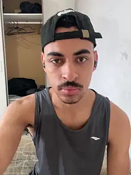 Snapshot of Eduardosexy00091 chatting on 09-18-25, 08:34 Eduardosexy00091 online show from 09-18-25, 08:34