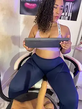 becca wilsson online show from 05-14-26, 06:49