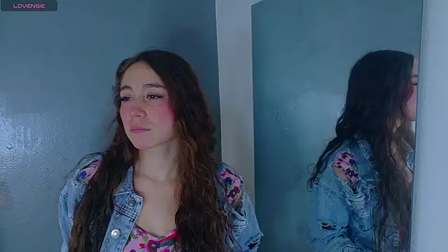 Snapshot of MyApril__ chatting on 11-06-25, 11:25 MyApril online show from 11-06-25, 11:25