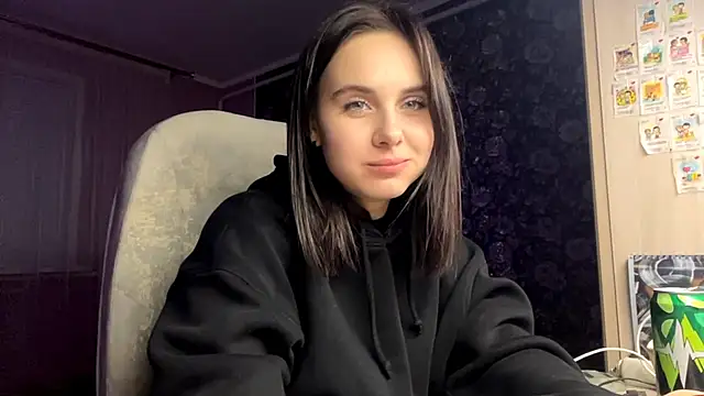 Snapshot of MollyPartey chatting on 10-11-25, 10:55 MollyPartey online show from 10-11-25, 10:55