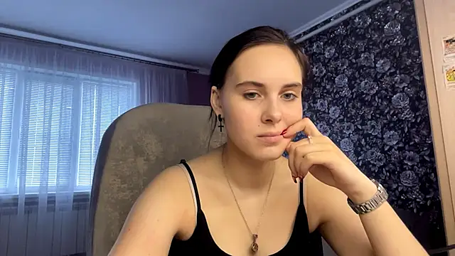 Snapshot of MollyPartey chatting on 10-02-25, 10:07 MollyPartey online show from 10-02-25, 10:07