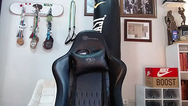 henryhadesflirt online show from 01-06-26, 12:20