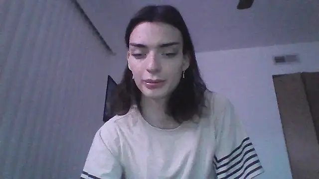 Luna Samosienko online show from 10-04-25, 10:28