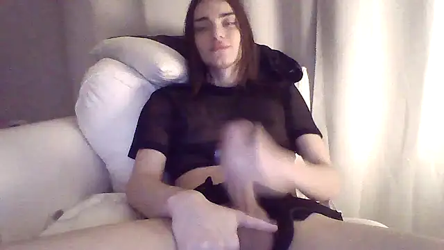 Luna Samosienko online show from 12-20-25, 12:19