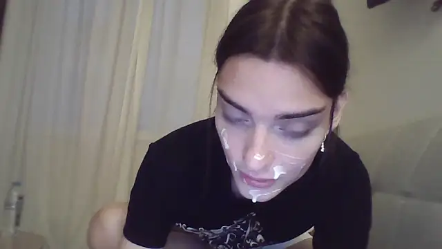 Luna Samosienko online show from 09-26-25, 04:36