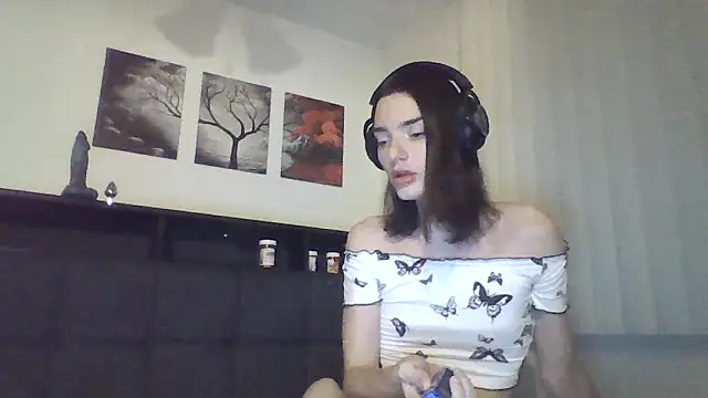 Luna Samosienko online show from 10-09-25, 12:11